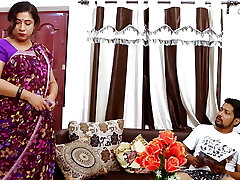 Desi kam wali bai ke sath makan malik ne kiya khub ghapa ghap Desi kam wali bai ke sath makan malik ne kiya khub ghapa ghap