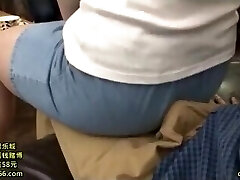 RDT-282 se empolgou e sentou no colo