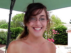 Porn casting of a French teen by the pool, blowjob, intercourse, knuckle-fucking. Complete version