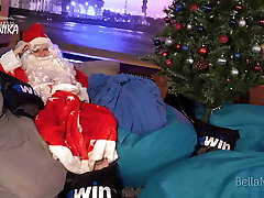 Humungous CHRISTMAS FUCKING ORGY