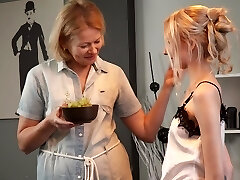 Diana enjoys while gently licking Mika's dripping cooter - HD Diana enjoys while gently licking Mika's dripping cooter - HD