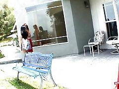 Redhead helps female get over her confidence issues by teaching her how to make out