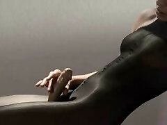 Molten babysitter in pantyhose masturbating