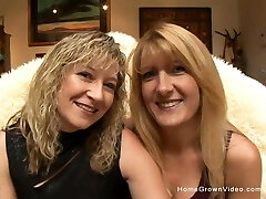 Mature amateur lesbians playing with eats and toys 