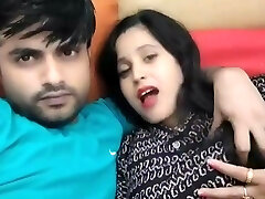 Didi k sath fuck-a-thon Kiya hindi audio mein