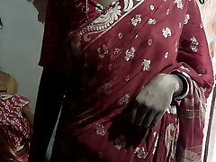 Desi Bangladeshi village damsels fucked in her kitchen.