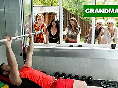 desgastado abuelas sólo quiero estirar desgastado abuelas sólo quiero estirar