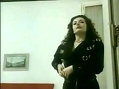 Mature dark haired Jessica Rizzo in hardcore vintage ass fucking action