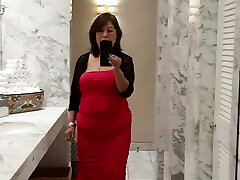 Mature Latina with hairy pussy peeing in beautiful bathroom Mature Latina with hairy pussy peeing in beautiful bathroom