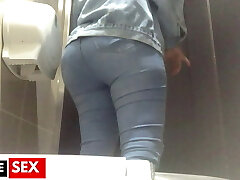 MY COUSIN LIKES TO RECORD HERSELF IN THE BAO OR AT THE SHOPPING CENTER (Large Arse)
