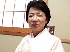 M615G04 Kimono Wonderful Mature Woman makes AV debut!