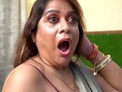 18yrs Cute girls join in stepmom intercourse program! Indian Swapping Intercourse