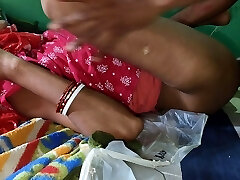 Aunty was plowed by raising the nightie and Mosi was looking pink color pussy nightie