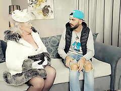 Old stylish grandma sucks and humps young boy