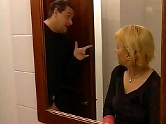 robert ribot vs fur covered granny maid