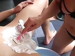 Woman shaving pubis & balls for guy & suck his dick