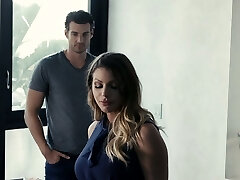 Bodacious babe Brooklyn Chase is making love with her new lover