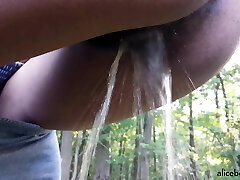 Amateur Black Babe Peeing Outdoors 