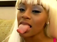 Ebony long tongue gargling and kissing