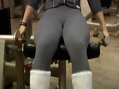 Good cameltoe spied in a gym