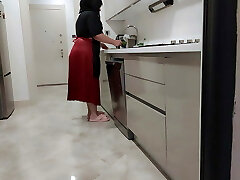 When my daddy is not at home, my stepmom attempts to turn me on.