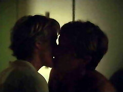 Uber-cute Naomi Watts and Robin Wright, hot scenes