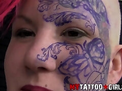 arachidi faccia del tatuaggio