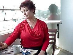 Horny jiggling mature mom tits fucked after work