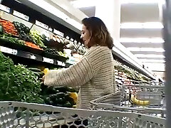 Picking up a sexy housewife in the supermarket for quickie