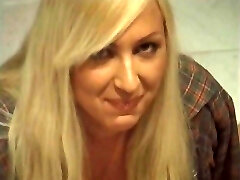 Smoking hot blonde in sexy action Smoking hot blonde in sexy action