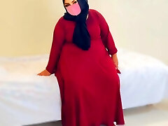 Fucking a Chubby Muslim mommy-in-law wearing a red burqa & Hijab (Part-Two)