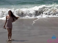 Tastey stranger Renee Rose gets picked up and shows her wet vag
