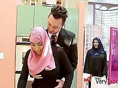 Arab step Stepdaughter In Hijab Fucks Ella Knox