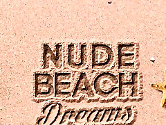 chicas sexy en la playa nudista