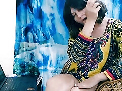 Cute House Wife on webcam Cute House Wife on webcam