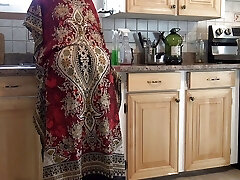 Punjabi bhabi ke moonh mein moot diya oral pleasure cumshot Punjabi bhabi ke moonh mein moot diya oral pleasure cumshot