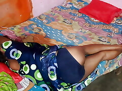 Indian Teenage Having Romantic Fucky-fucky On The Floor and Gets Creampied hot sex Indian Teenage Having Romantic Fucky-fucky On The Floor and Gets Creampied hot sex