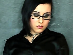 Fancy Spex Babe Masturbating At Gloryhole