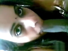 Indian Bhabhi Ke Chudai Hotel ke Bar Me