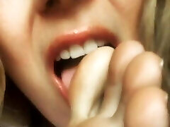 Foot Worship Amateur (1) Foot Worship Amateur (1)