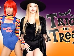 Trick or 3 Way - DadCrush Halloween Porn Trick or 3 Way - DadCrush Halloween Porn