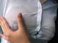 Quente sob a Camisa de Lésbicas Lactação por Spyro1958