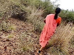 Desi aunty outdoor fuck-fest with boy