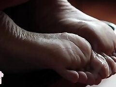 SAKURAsFEET - Cum on little Asian soles