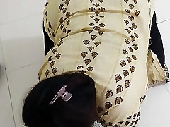 (Telugu Maid Ko Jabardast Choda) Desi Maid Fucked by the owner with protection while cleaning Room - Ginormous Cum wild