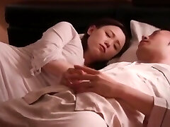 05824 mujer casada y suegro