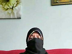 Egyptian Hotwife Wife Big Tits 