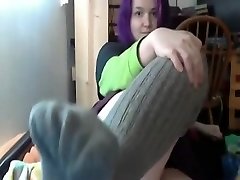goth emo doll licks her own feet omegle