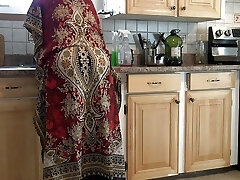 Punjabi bhabi ke moonh mein moot diya blowjob jizz flow Punjabi bhabi ke moonh mein moot diya blowjob jizz flow