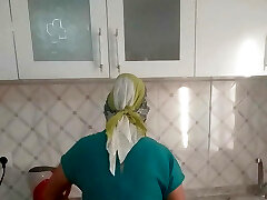 Mature stepmom expose real turkish
